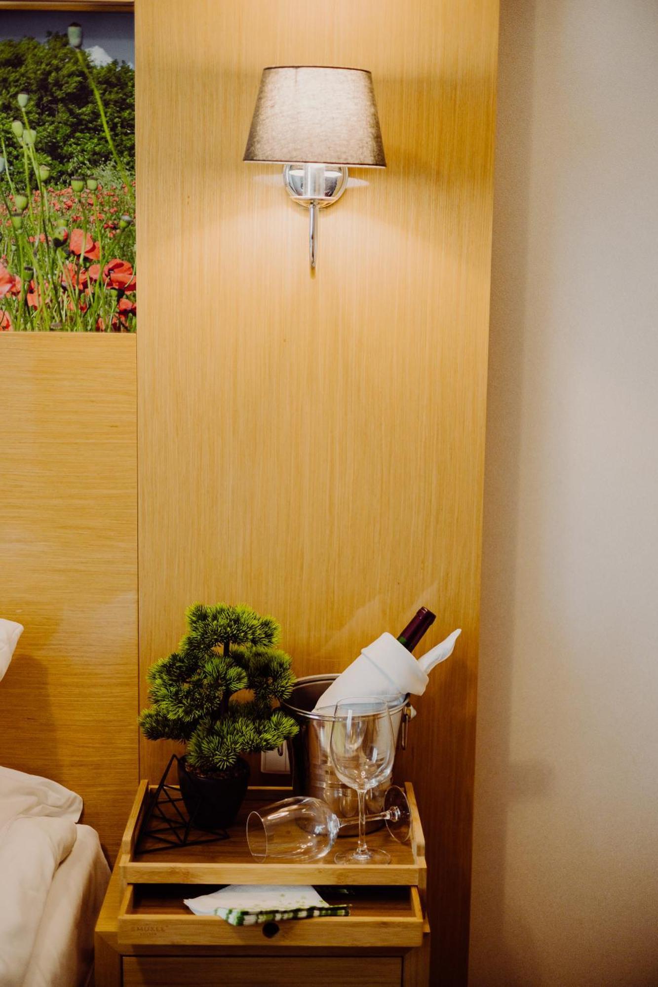 Hotel Bonsai Немча Екстер'єр фото