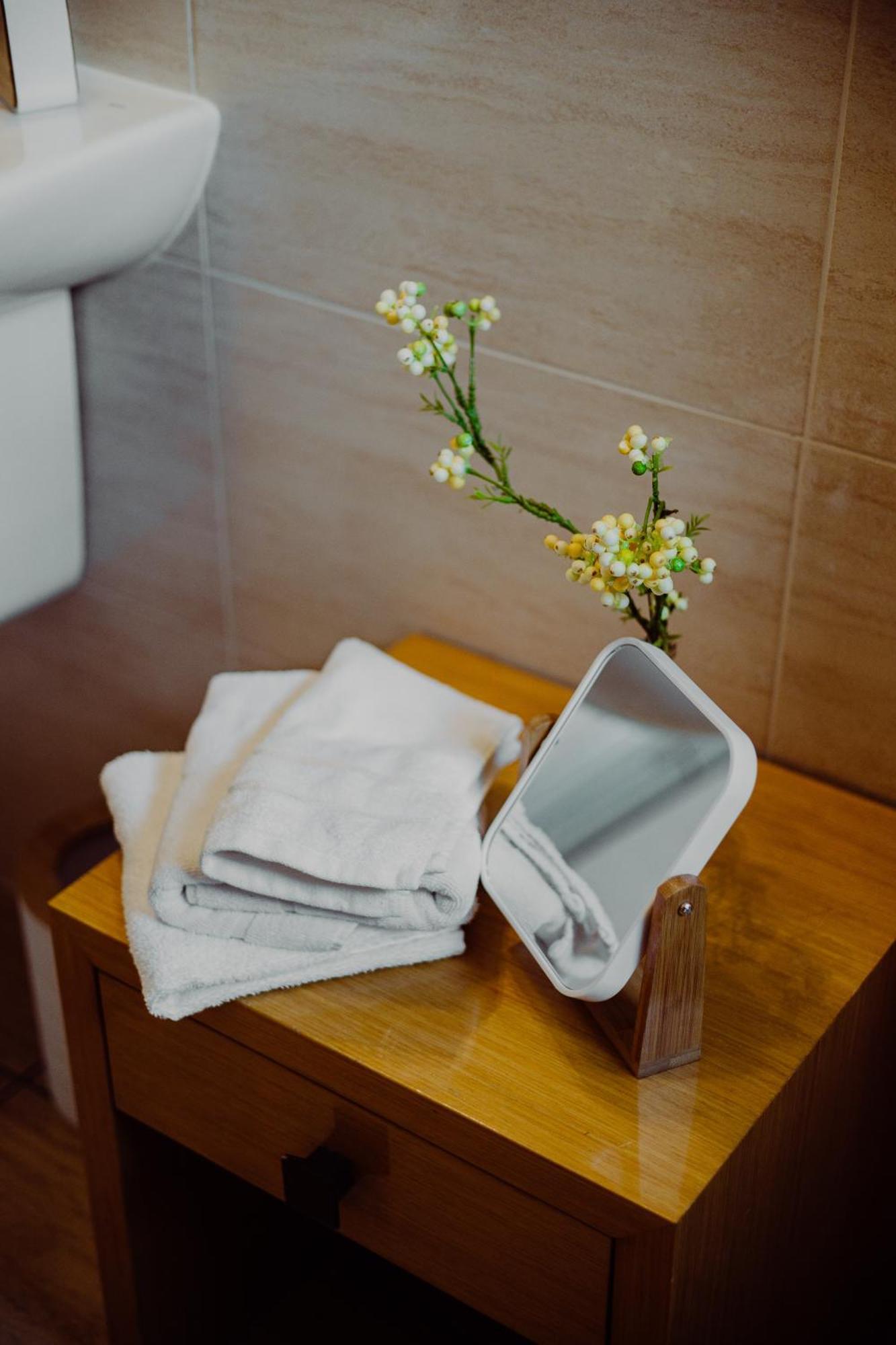 Hotel Bonsai Немча Екстер'єр фото